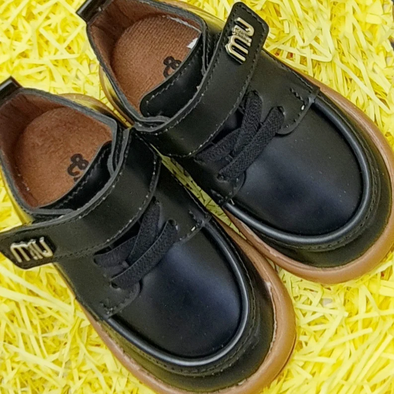 کفش رسمی پسرانه چسبی چرم مصنوعی مدل M-BLPS73 - تصویر 2